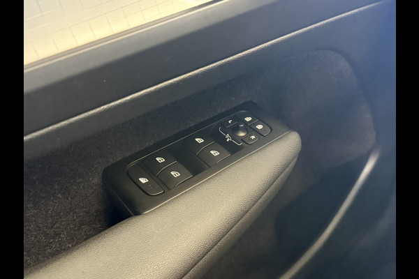 Volvo XC40 1.5 T4 Recharge Inscription Expression | Panoramadak | Camera | Apple Carplay