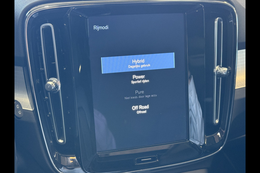 Volvo XC40 1.5 T4 Recharge Inscription Expression | Panoramadak | Camera | Apple Carplay