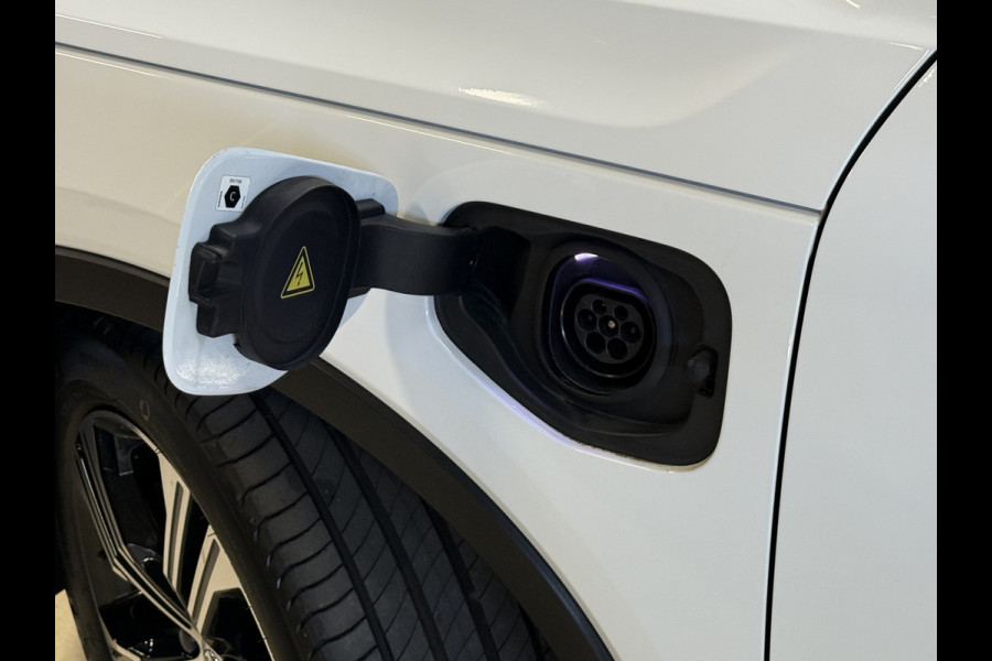 Volvo XC40 1.5 T4 Recharge Inscription Expression | Panoramadak | Camera | Apple Carplay