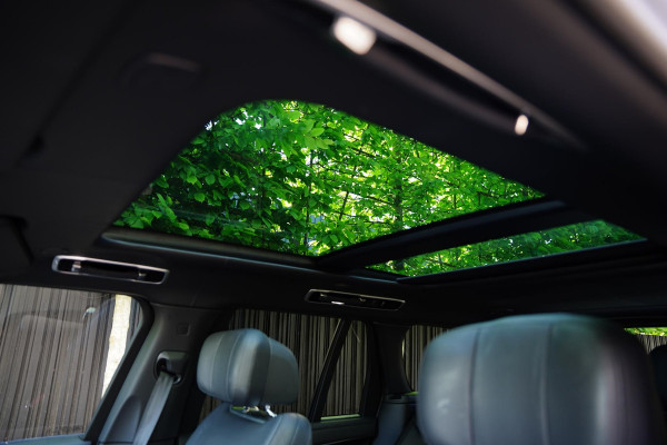 Land Rover Range Rover D350 Autobiography 23 Inch / Elekt. Trekhaak / Massage
