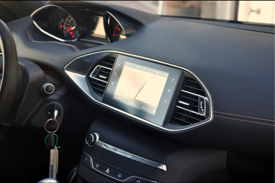 Peugeot 308 SW 1.2 PureTech GT-line | Camera | Pano | Trekhaak