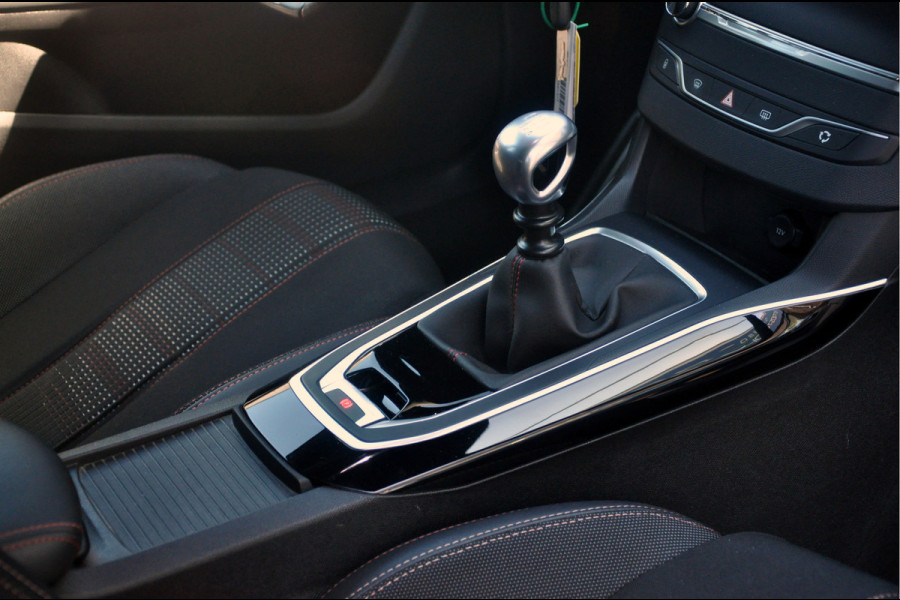 Peugeot 308 SW 1.2 PureTech GT-line | Camera | Pano | Trekhaak
