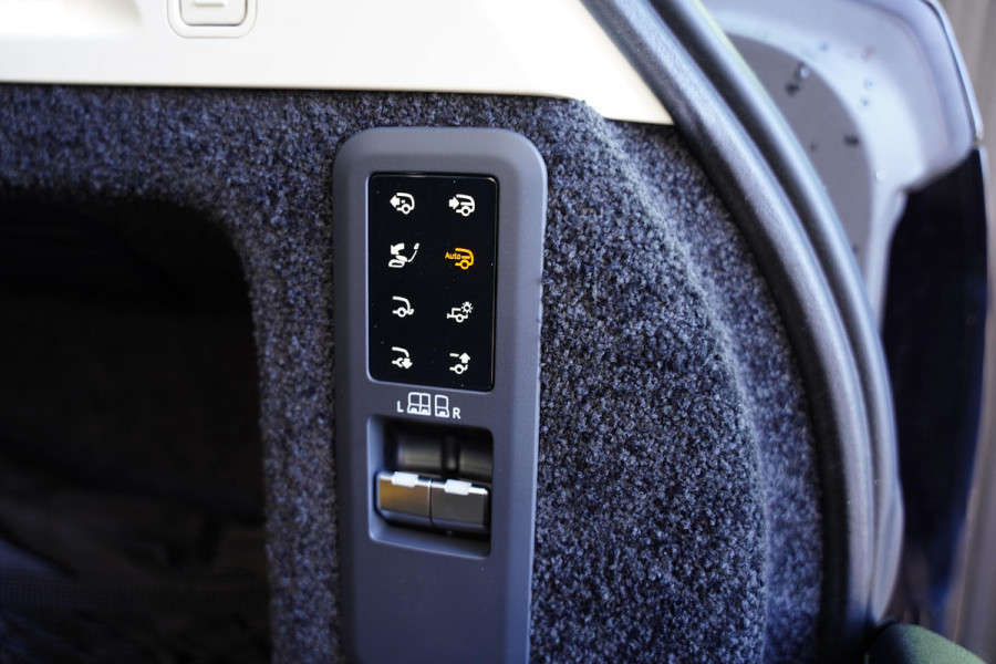 Land Rover Range Rover P 550 E Autobiography Perlino Leder / Meridian Signature / Elekt. Trekhaak
