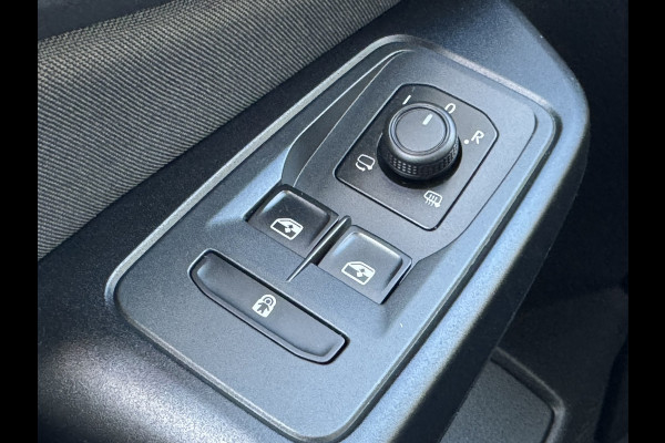 Volkswagen Caddy Maxi 1.5 TSI 7p Automaat Cruise Clima Camera + PDC V+A Trekhaak Carplay Dab+