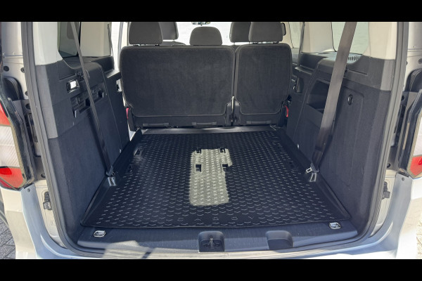Volkswagen Caddy Maxi 1.5 TSI 7p Automaat Cruise Clima Camera + PDC V+A Trekhaak Carplay Dab+