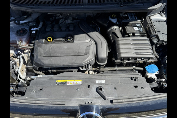 Volkswagen Caddy Maxi 1.5 TSI 7p Automaat Cruise Clima Camera + PDC V+A Trekhaak Carplay Dab+