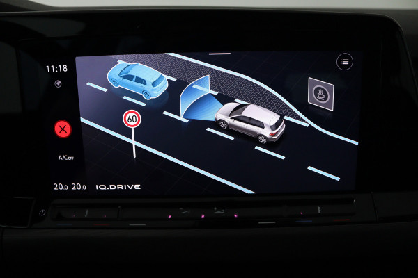 Volkswagen Golf 1.5 TSI Style (CARPLAY, CAMERA, MASSAGE STOELEN, ADAPTIVE CRUISE, CARPLAY, GOED ONDERHOUDEN)