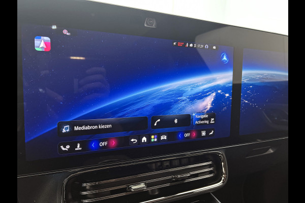 Mercedes-Benz CLA-Klasse Shooting Brake 200 Business Solution AMG 58 kWh | Premium Pakket | Winterpakket | Nightpakket | Trekhaak | MBUX Augmented Reality navigatie | Smartphone integratie | Vast panoramadak | Massagefunctie | Warmtewerend, donkergetint glas |