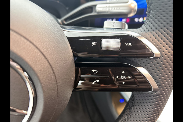 Mercedes-Benz CLA-Klasse Shooting Brake 200 Business Solution AMG 58 kWh | Premium Pakket | Winterpakket | Nightpakket | Trekhaak | MBUX Augmented Reality navigatie | Smartphone integratie | Vast panoramadak | Massagefunctie | Warmtewerend, donkergetint glas |