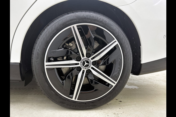 Mercedes-Benz CLA-Klasse Shooting Brake 200 Business Solution AMG 58 kWh | Premium Pakket | Winterpakket | Nightpakket | Trekhaak | MBUX Augmented Reality navigatie | Smartphone integratie | Vast panoramadak | Massagefunctie | Warmtewerend, donkergetint glas |