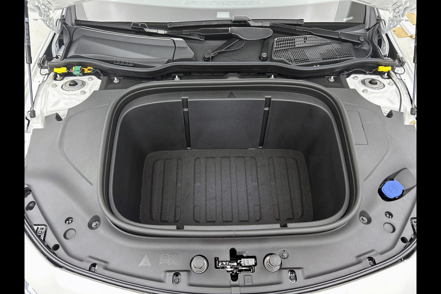 Mercedes-Benz CLA-Klasse Shooting Brake 200 Business Solution AMG 58 kWh | Premium Pakket | Winterpakket | Nightpakket | Trekhaak | MBUX Augmented Reality navigatie | Smartphone integratie | Vast panoramadak | Massagefunctie | Warmtewerend, donkergetint glas |