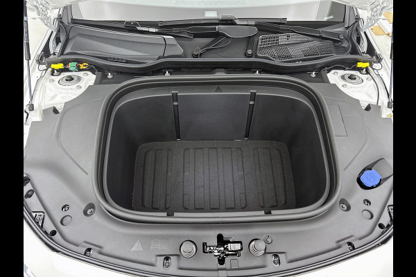 Mercedes-Benz CLA-Klasse Shooting Brake 200 Business Solution AMG 58 kWh | Premium Pakket | Winterpakket | Nightpakket | Trekhaak | MBUX Augmented Reality navigatie | Smartphone integratie | Vast panoramadak | Massagefunctie | Warmtewerend, donkergetint glas |