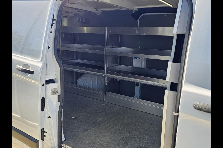 Ford Transit Custom 300 2.0 TDCI L2H1 Trend Zeer nette auto! incl.professionele laadruimte inrichting incl.omvormer12-220V | Camera | Cruise control | Lane assist | Nette auto!