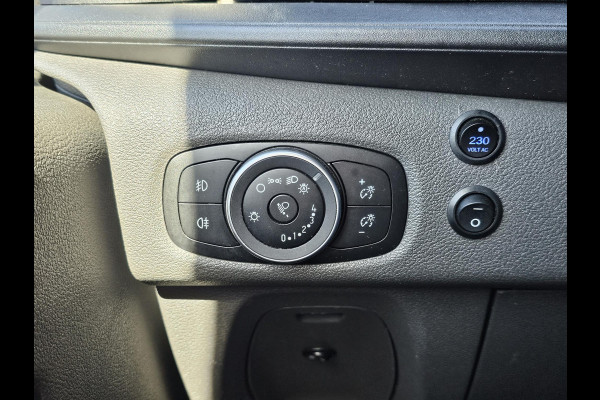 Ford Transit Custom 300 2.0 TDCI L2H1 Trend Zeer nette auto! incl.professionele laadruimte inrichting incl.omvormer12-220V | Camera | Cruise control | Lane assist | Nette auto!