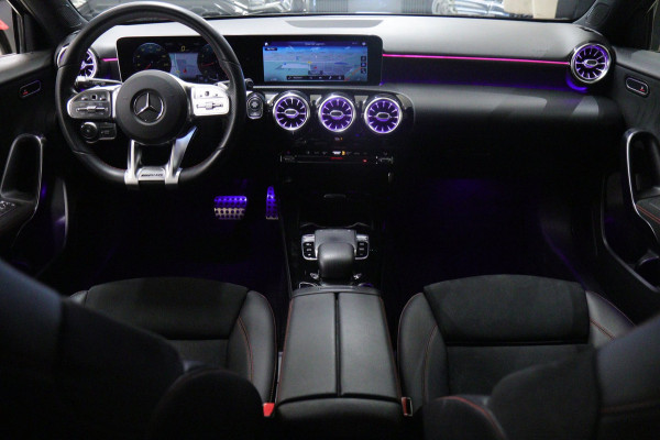 Mercedes-Benz A-Klasse 200 Business Solution AMG Pano/Carplay/Sfeerver/Acc/Stoelver/Cam/VOL