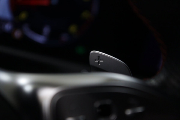 Mercedes-Benz A-Klasse 200 Business Solution AMG Pano/Carplay/Sfeerver/Acc/Stoelver/Cam/VOL