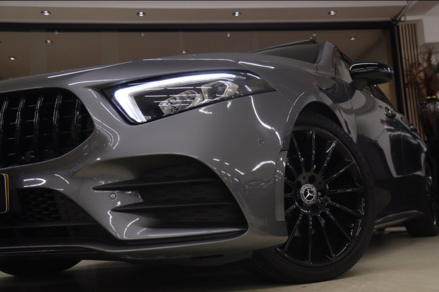 Mercedes-Benz A-Klasse 200 Business Solution AMG Pano/Carplay/Sfeerver/Acc/Stoelver/Cam/VOL