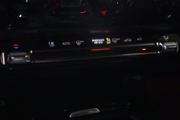 Mercedes-Benz A-Klasse 200 Business Solution AMG Pano/Carplay/Sfeerver/Acc/Stoelver/Cam/VOL