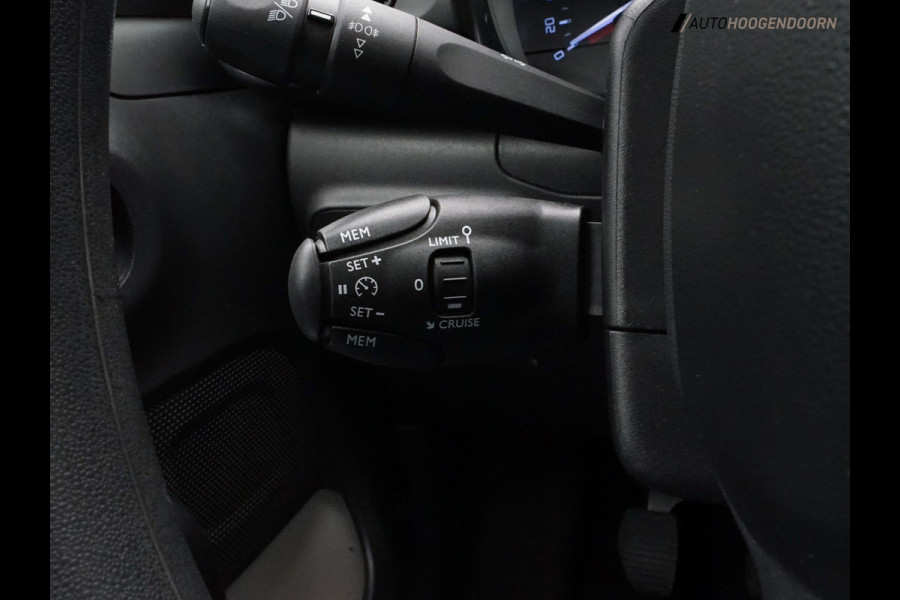 Citroën C3 1.2 PureTech C-Series 110PK (APPLE CARPLAY,LED VERLICHTING,AIRBUMP,CLIMATE,CRUISE,NAVIGATIE,PARKEERSENSOR,TOPCONDITIE)