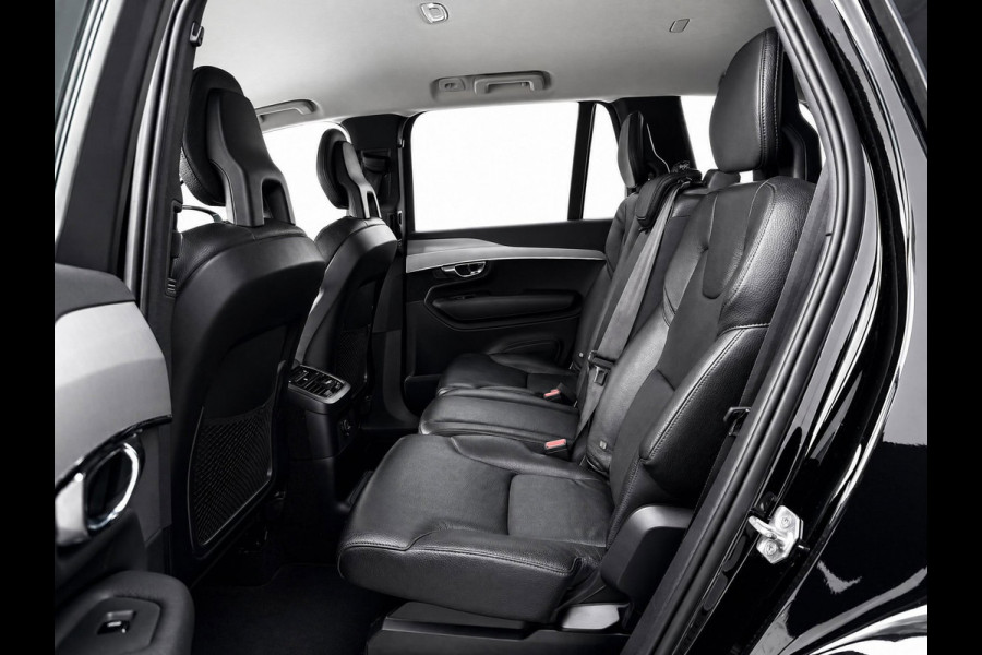 Volvo XC90 2.0 T8 Recharge AWD R-Design | Pilot Assist | Stoelverwarming | Carplay | Black on black
