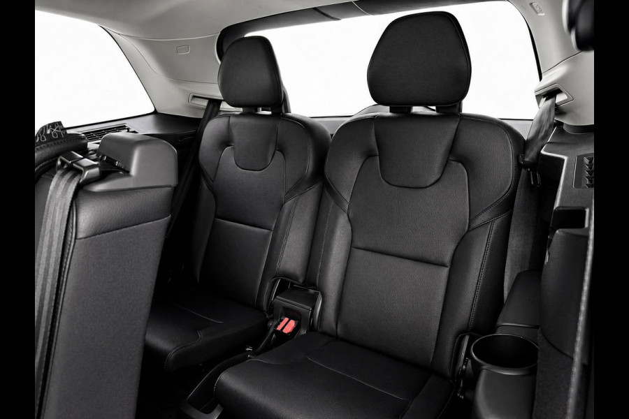 Volvo XC90 2.0 T8 Recharge AWD R-Design | Pilot Assist | Stoelverwarming | Carplay | Black on black