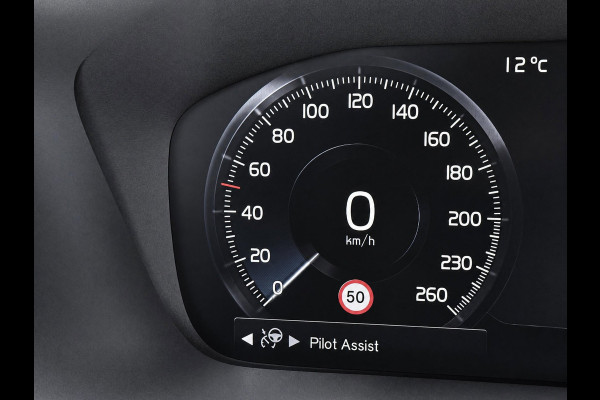 Volvo XC90 2.0 T8 Recharge AWD R-Design | Pilot Assist | Stoelverwarming | Carplay | Black on black