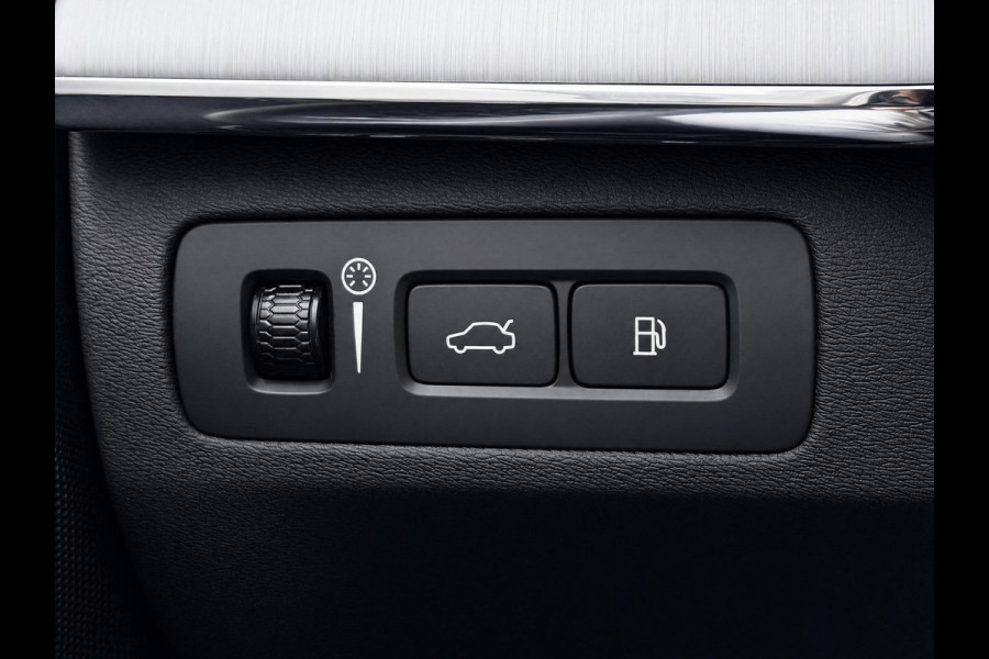 Volvo XC90 2.0 T8 Recharge AWD R-Design | Pilot Assist | Stoelverwarming | Carplay | Black on black