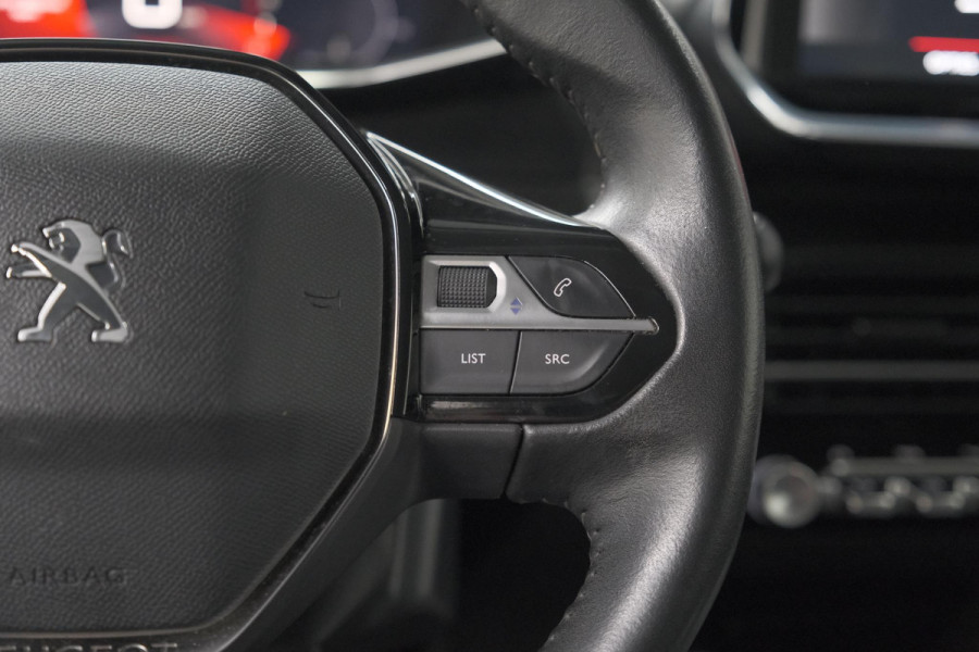 Peugeot 2008 PureTech 130 Blue Lease Allure | Camera | Navigatie | Parkeersensoren | Apple Carplay