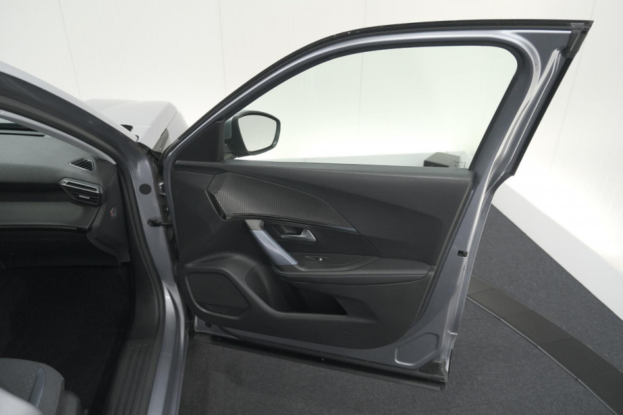 Peugeot 2008 PureTech 130 Blue Lease Allure | Camera | Navigatie | Parkeersensoren | Apple Carplay