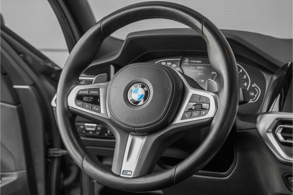BMW 3-serie 330e High Executive M-Sport Parkeerhulp M-Remmen CarPlay