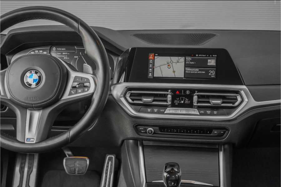 BMW 3-serie 330e High Executive M-Sport Parkeerhulp M-Remmen CarPlay