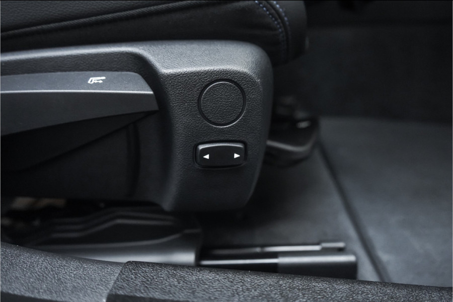 BMW 3-serie 330e High Executive M-Sport Parkeerhulp M-Remmen CarPlay