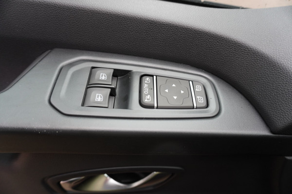 Renault Trafic 2.0 dCi 170PK T30 L2H1 Luxe Automaat Schuifdeur L/R Nr. V189 | Climate | Adapt. Cruise | Navi | Trekhaak | Betimmering