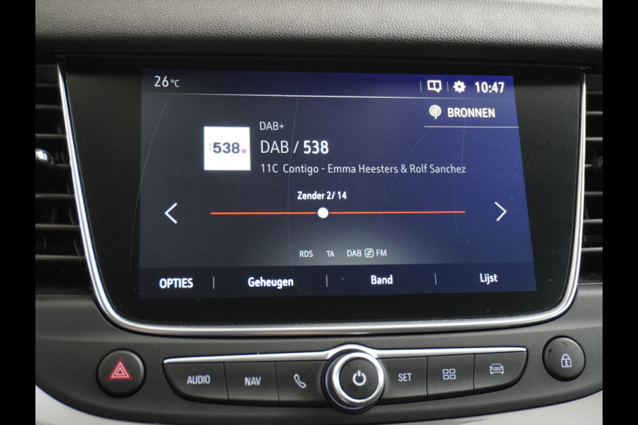 Opel Grandland X T131PK Apple Carplay Android Auto Camera PDC Navi AGR Keyless 19" DAB+ ECC Bluetooth 1/2 Leer Privacy Glas LMVRegen-Licht Sensor Isofix 100% Dealer Onderhouden Business Executive Orig.NLse auto