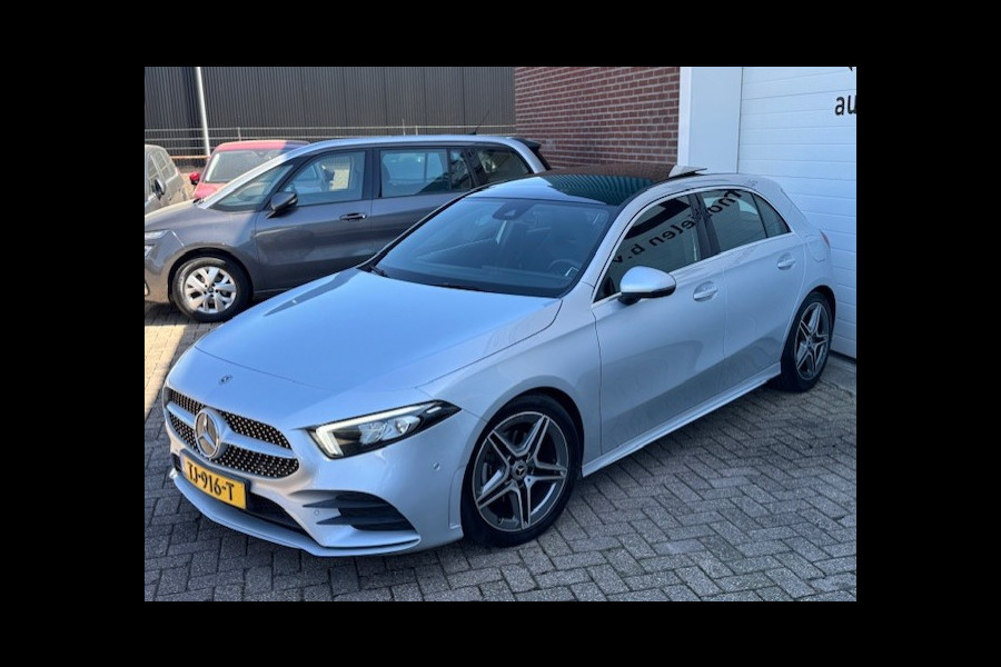 Mercedes-Benz A-Klasse 200 AMG -Dealer onderhouden-Panorama