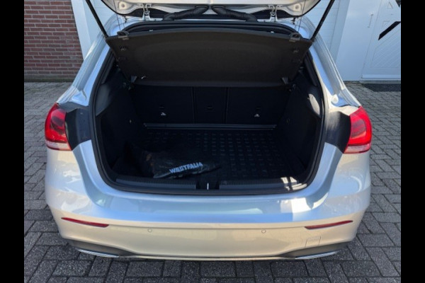 Mercedes-Benz A-Klasse 200 AMG -Dealer onderhouden-Panorama