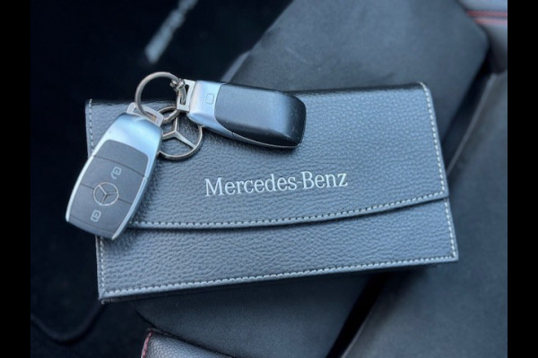 Mercedes-Benz A-Klasse 200 AMG -Dealer onderhouden-Panorama