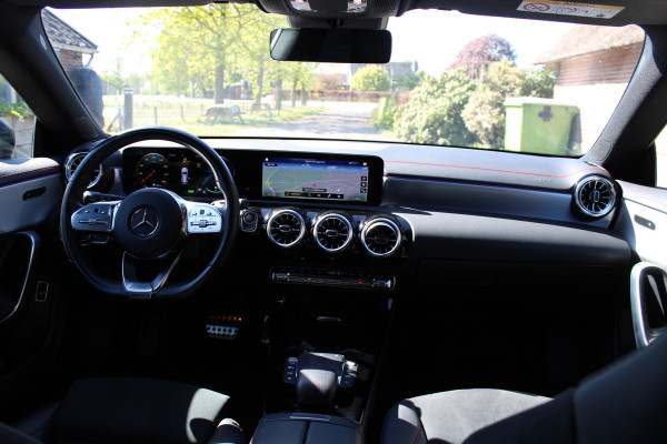 Mercedes-Benz CLA-Klasse Shooting Brake 250 e AMG Line PHEV SFEER LED NAVI CAMERA 47000KM!!!
