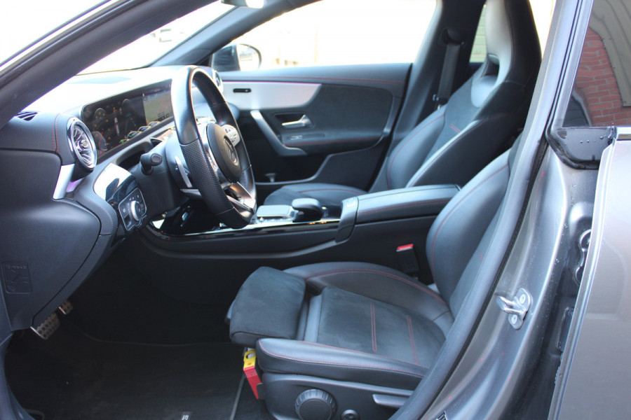 Mercedes-Benz CLA-Klasse Shooting Brake 250 e AMG Line PHEV SFEER LED NAVI CAMERA 47000KM!!!