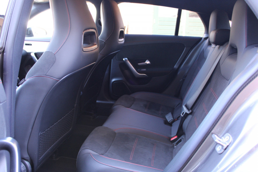 Mercedes-Benz CLA-Klasse Shooting Brake 250 e AMG Line PHEV SFEER LED NAVI CAMERA 47000KM!!!