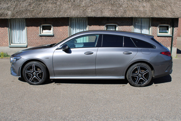 Mercedes-Benz CLA-Klasse Shooting Brake 250 e AMG Line PHEV SFEER LED NAVI CAMERA 47000KM!!!