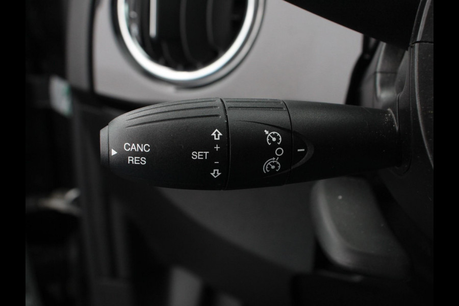 Fiat 500 1.0 Hybrid Dolcevita Finale Panorama dak Climate Control Cruise Control Navigatie Apple Carplay/Android Auto Dab Digitale Cockpit Parkeer Sensoren Lichtmetalen Velgen | Led