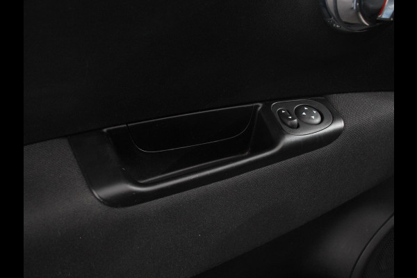 Fiat 500 1.0 Hybrid Dolcevita Finale Panorama dak Climate Control Cruise Control Navigatie Apple Carplay/Android Auto Dab Digitale Cockpit Parkeer Sensoren Lichtmetalen Velgen | Led