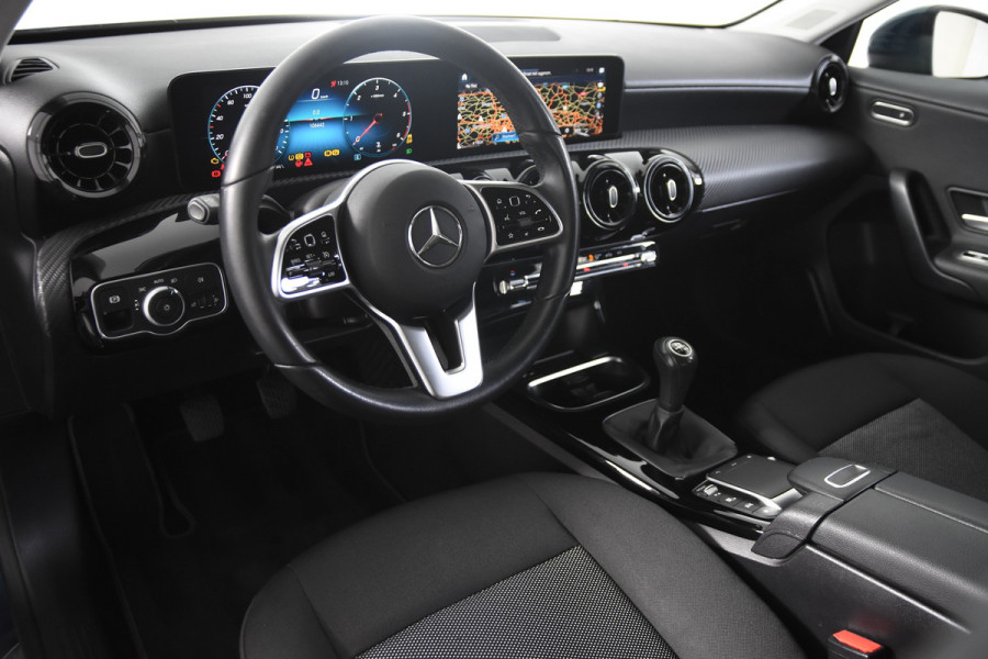 Mercedes-Benz A-Klasse 180 d Business Solution *1ste Eigenaar*Navigatie*Stoelverwarming*Camera*