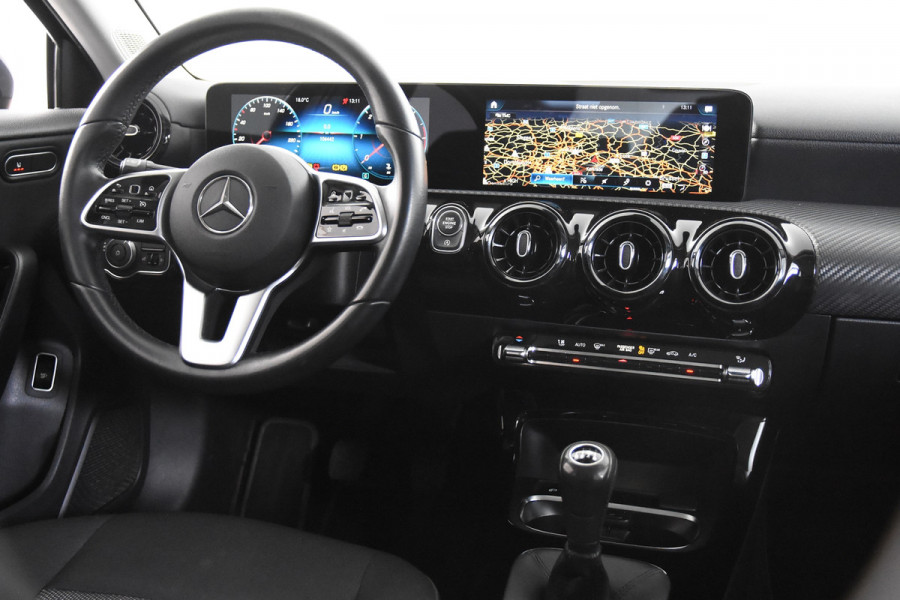 Mercedes-Benz A-Klasse 180 d Business Solution *1ste Eigenaar*Navigatie*Stoelverwarming*Camera*