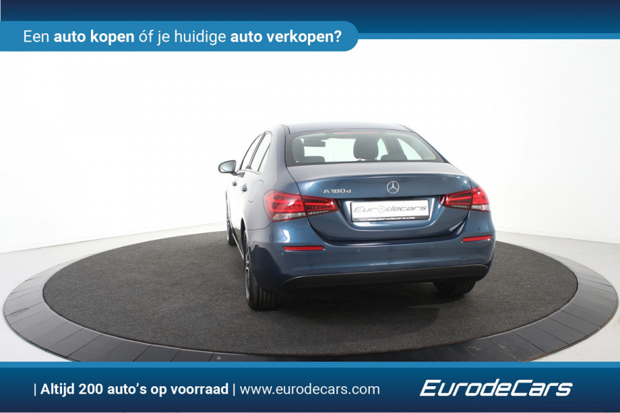 Mercedes-Benz A-Klasse 180 d Business Solution *1ste Eigenaar*Navigatie*Stoelverwarming*Camera*
