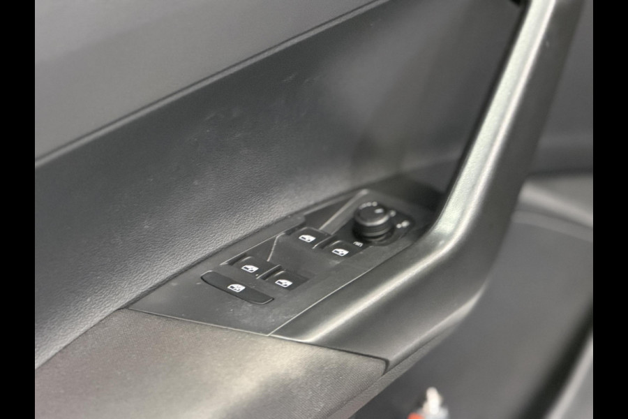 Volkswagen Polo 1.0 TSI Life Navigatie Apple Carplay / Android Auto Camera Parkeersensoren Adaptive Cruise Control Full Led Virtual Cockpit Airco