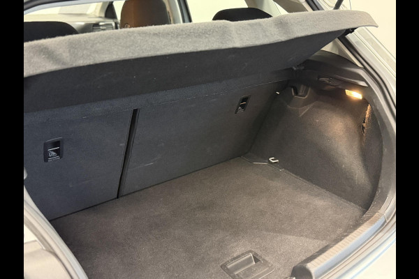 Volkswagen Polo 1.0 TSI Life Navigatie Apple Carplay / Android Auto Camera Parkeersensoren Adaptive Cruise Control Full Led Virtual Cockpit Airco