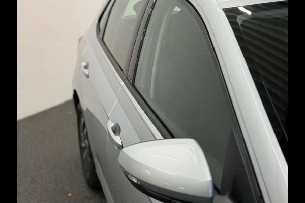 Volkswagen Polo 1.0 TSI Life Navigatie Apple Carplay / Android Auto Camera Parkeersensoren Adaptive Cruise Control Full Led Virtual Cockpit Airco