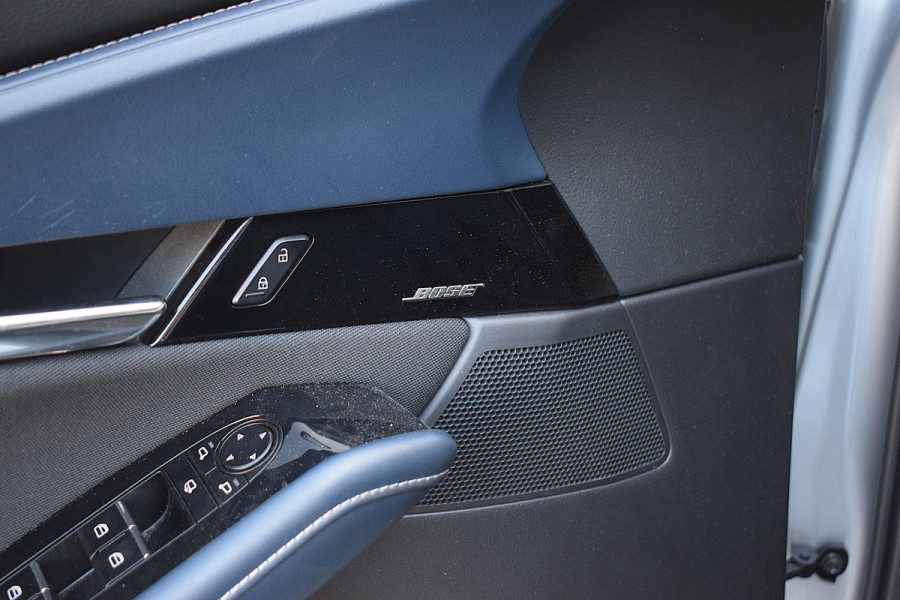 Mazda CX-30 2.0 e-SkyActiv-X M Hybrid Comfort | HUD | Stuur- en Stoelverw. | BOSE | CarPlay
